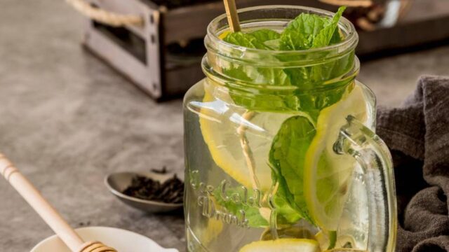خواص معجزه آسای شربت نعنا و عسل + ترکیب شفا بخش