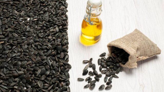 روش های مصرف سیاه دانه را یاد بگیرید + خواص هر نوع مصرف