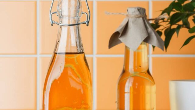 خواص شگفت انگیز سرکه سیب و انگور برای مو  + فواید سرکه سیب و انگور در قطع ریزش
