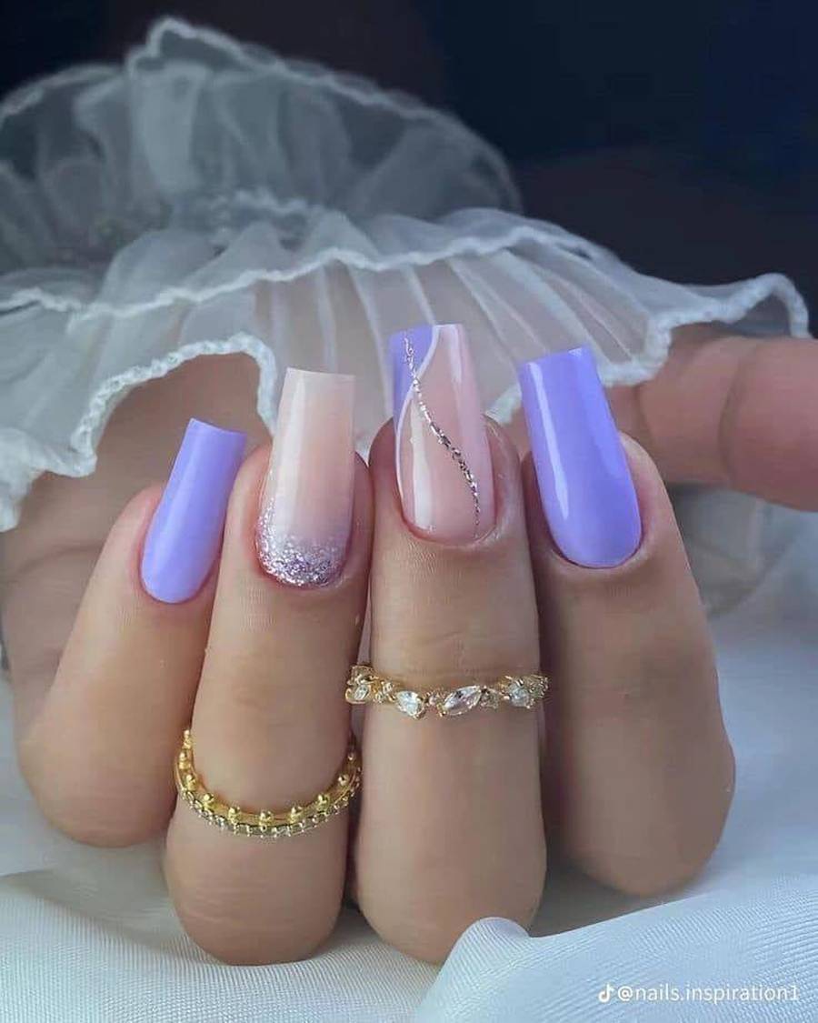 کاشت ناخن رنگ بنفش یاسی