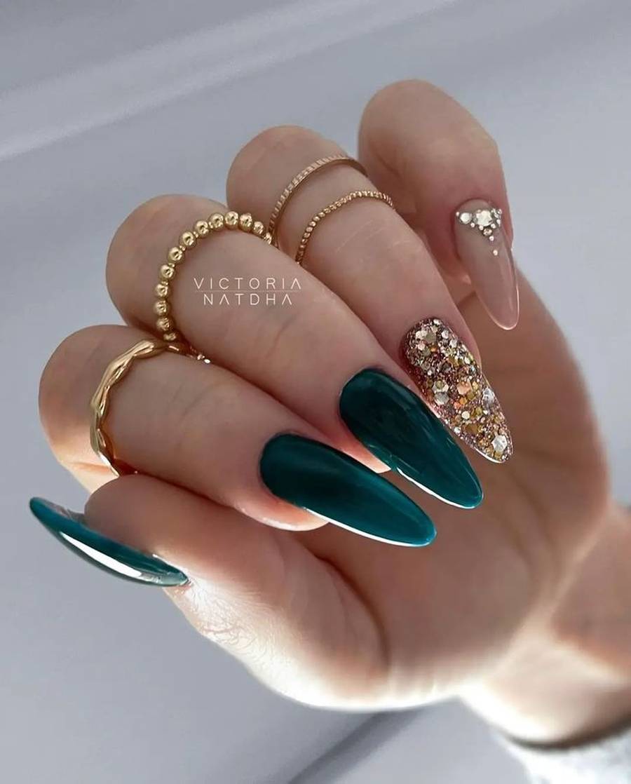  ناخن فرنچ سبز زمردی 