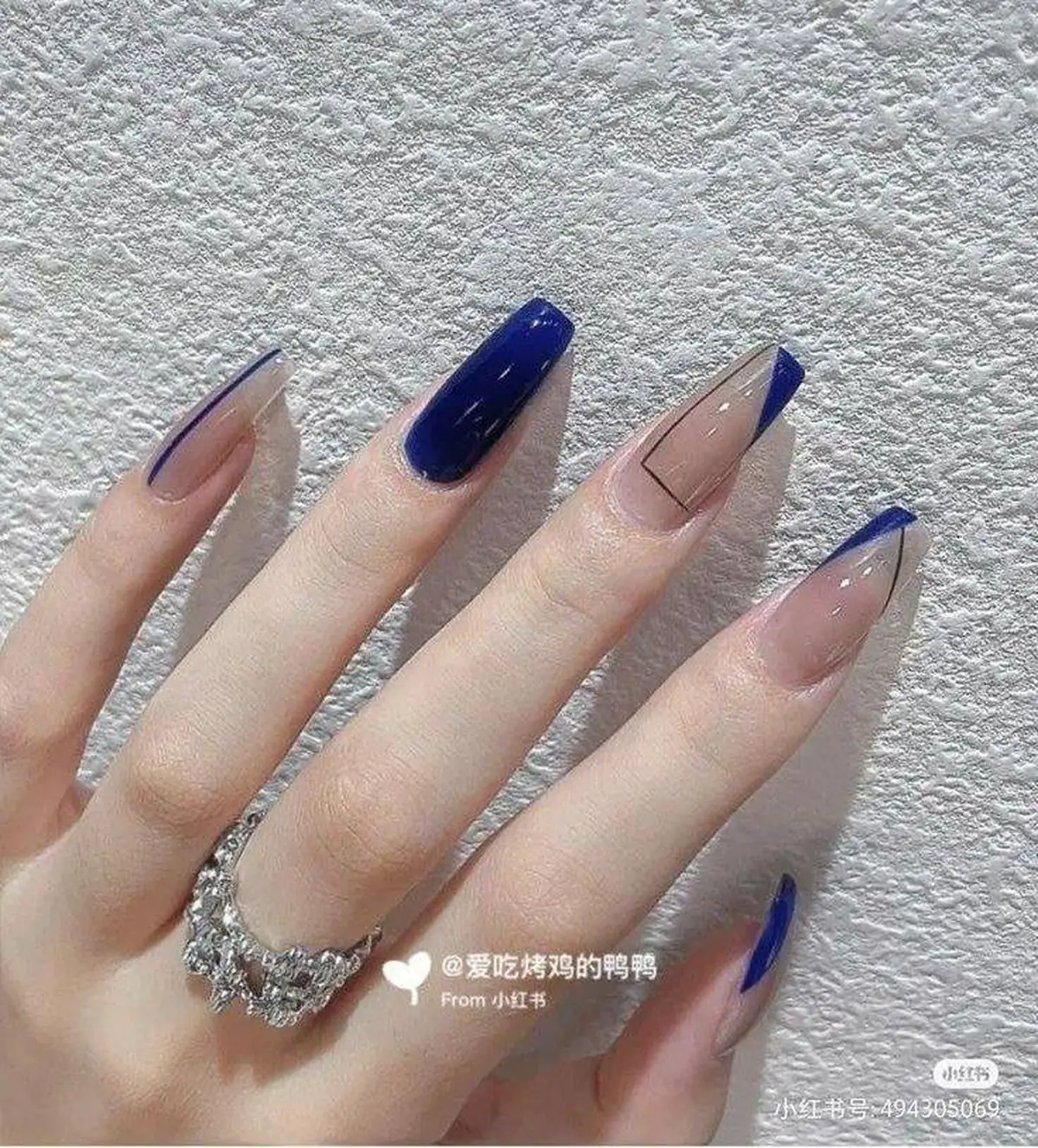 مدل طراحی ناخن شیک ساده