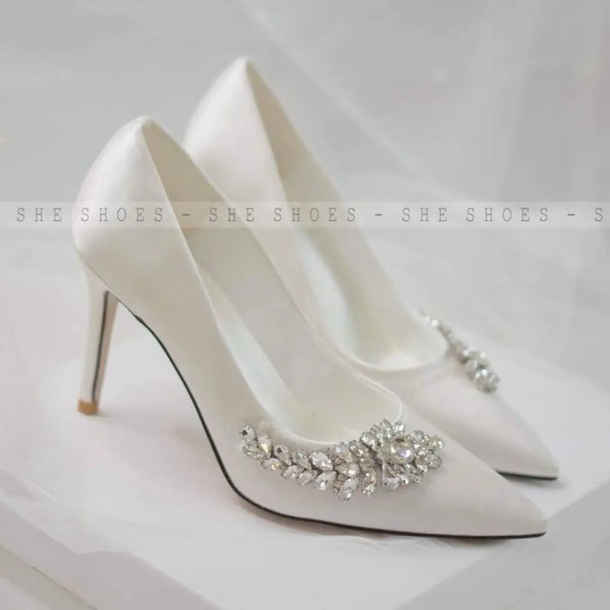 کفش عروس لژدار 