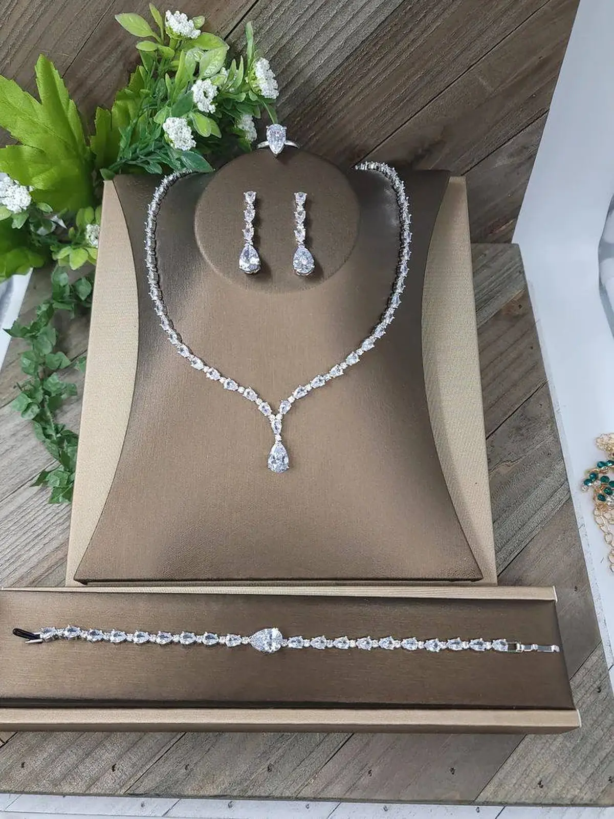 سرویس جواهر عروس شیک