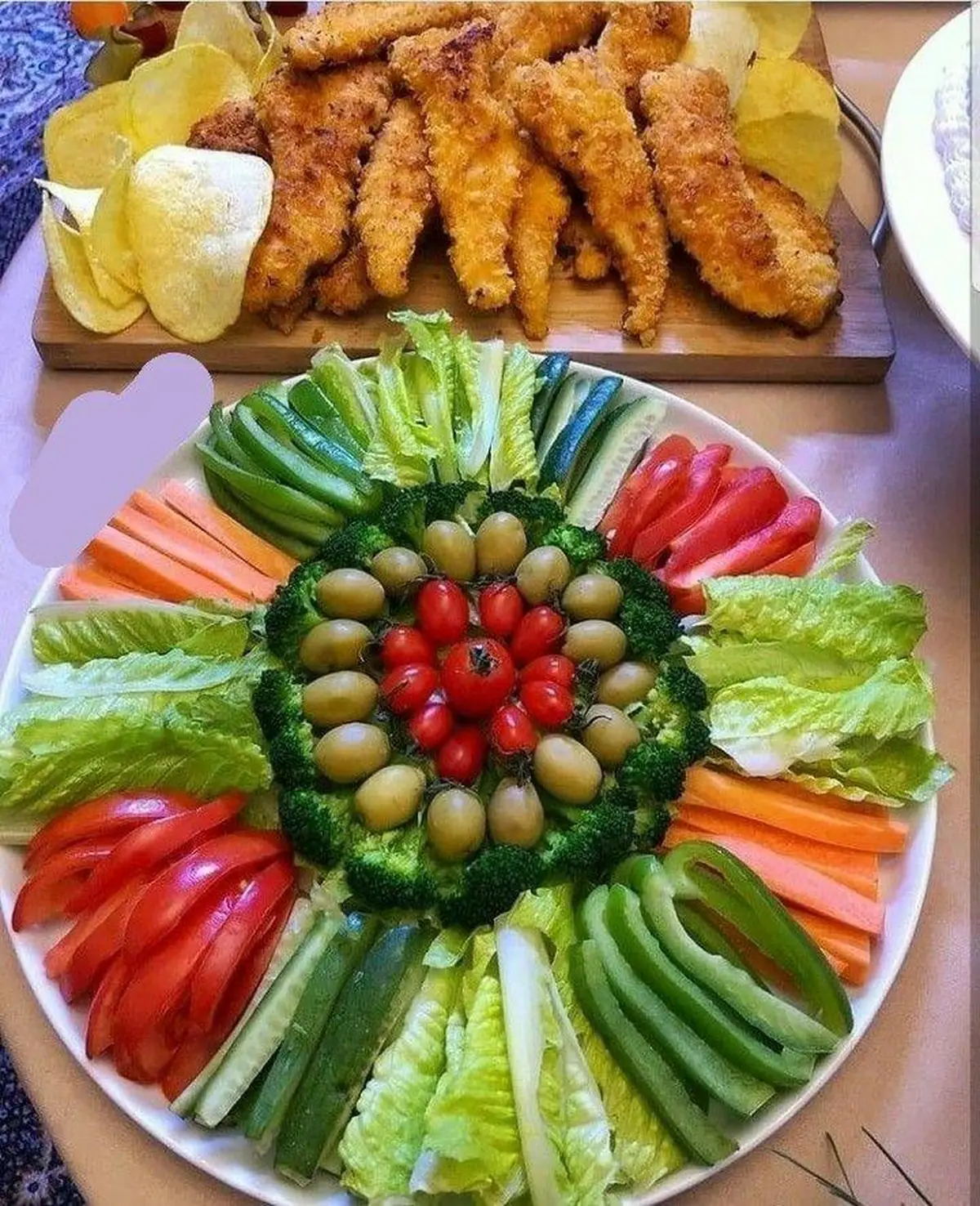 تزیین سالاد کاهو ساده