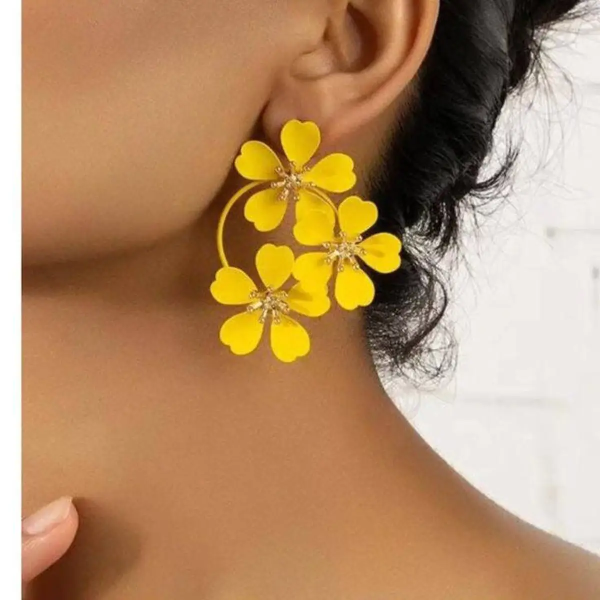 گوشواره حلقه ای درشت 