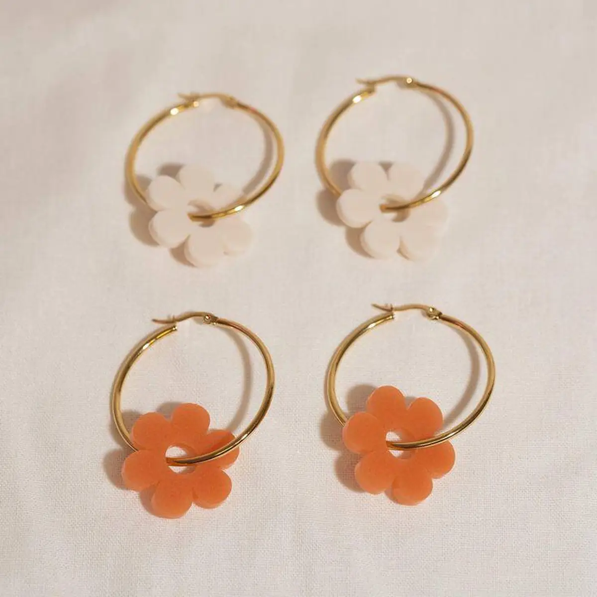 گوشواره حلقه ای آویزدار 