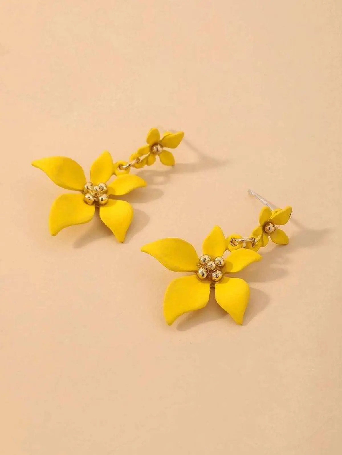گوشواره حلقه ای کیوت 
