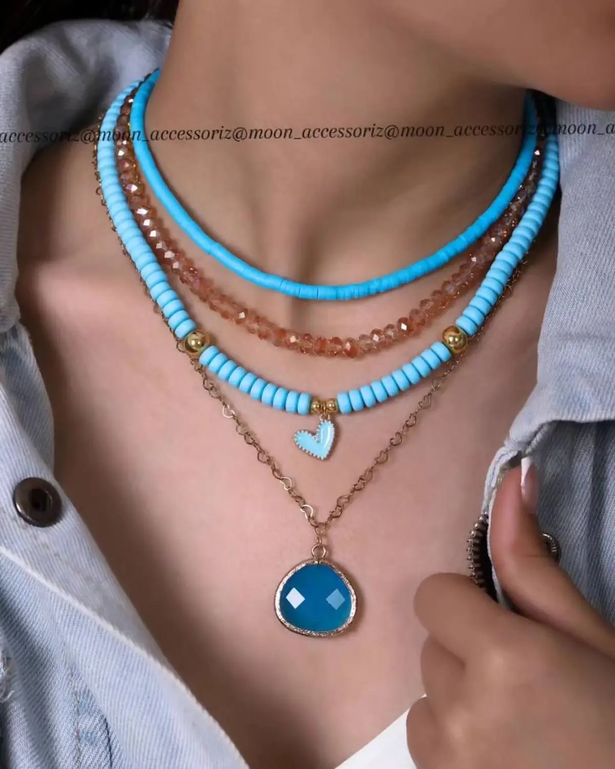 گردنبند مهره ای رنگی 