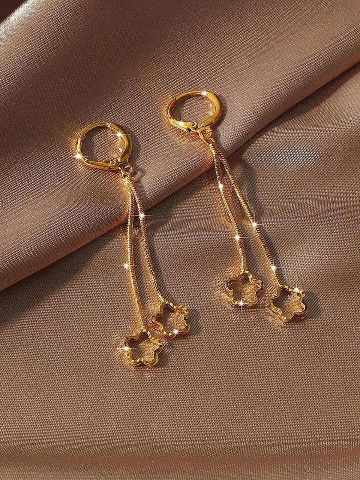 گوشواره آویز طلا 