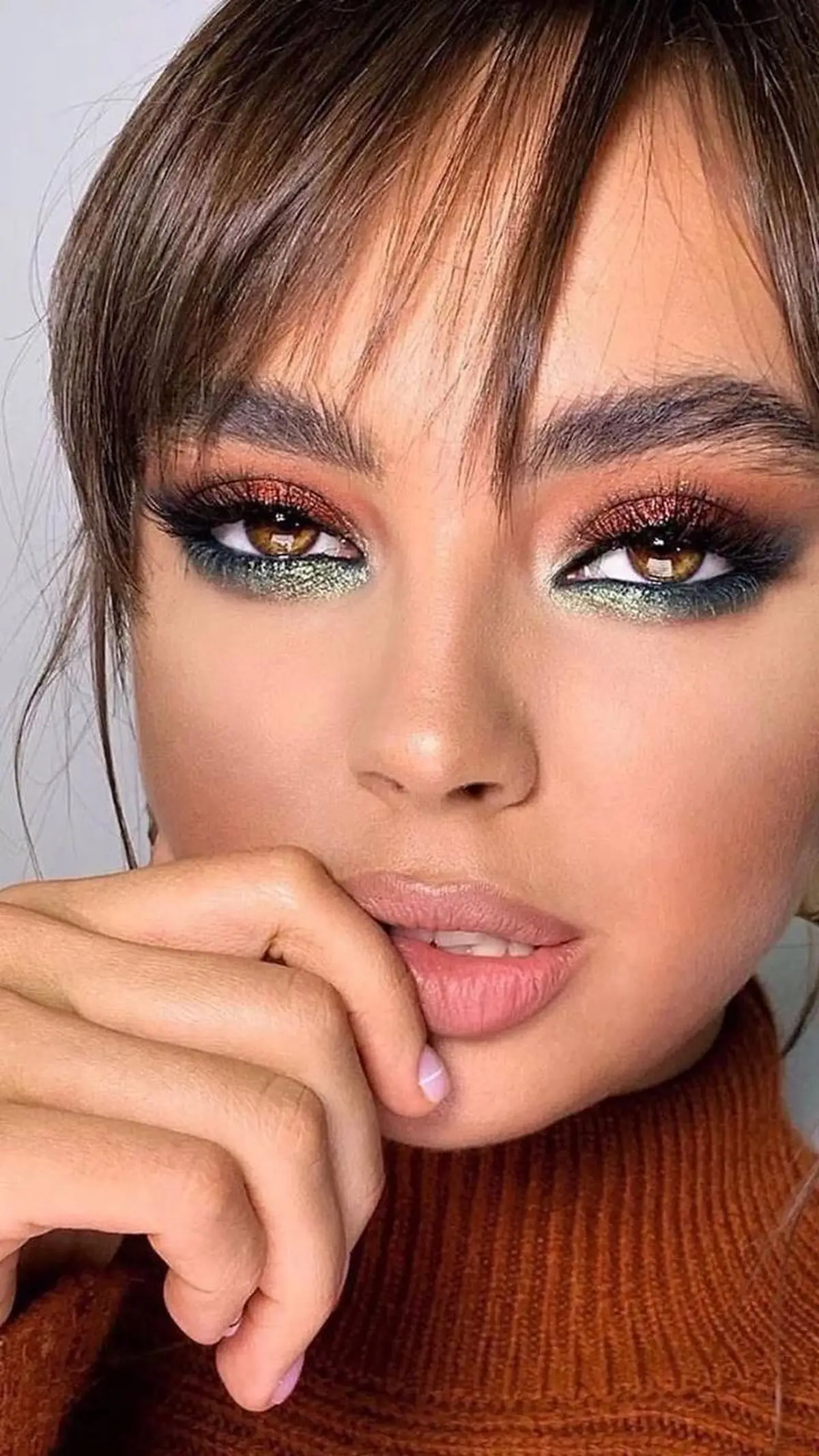 ارایش چشم رنگی سفید 
