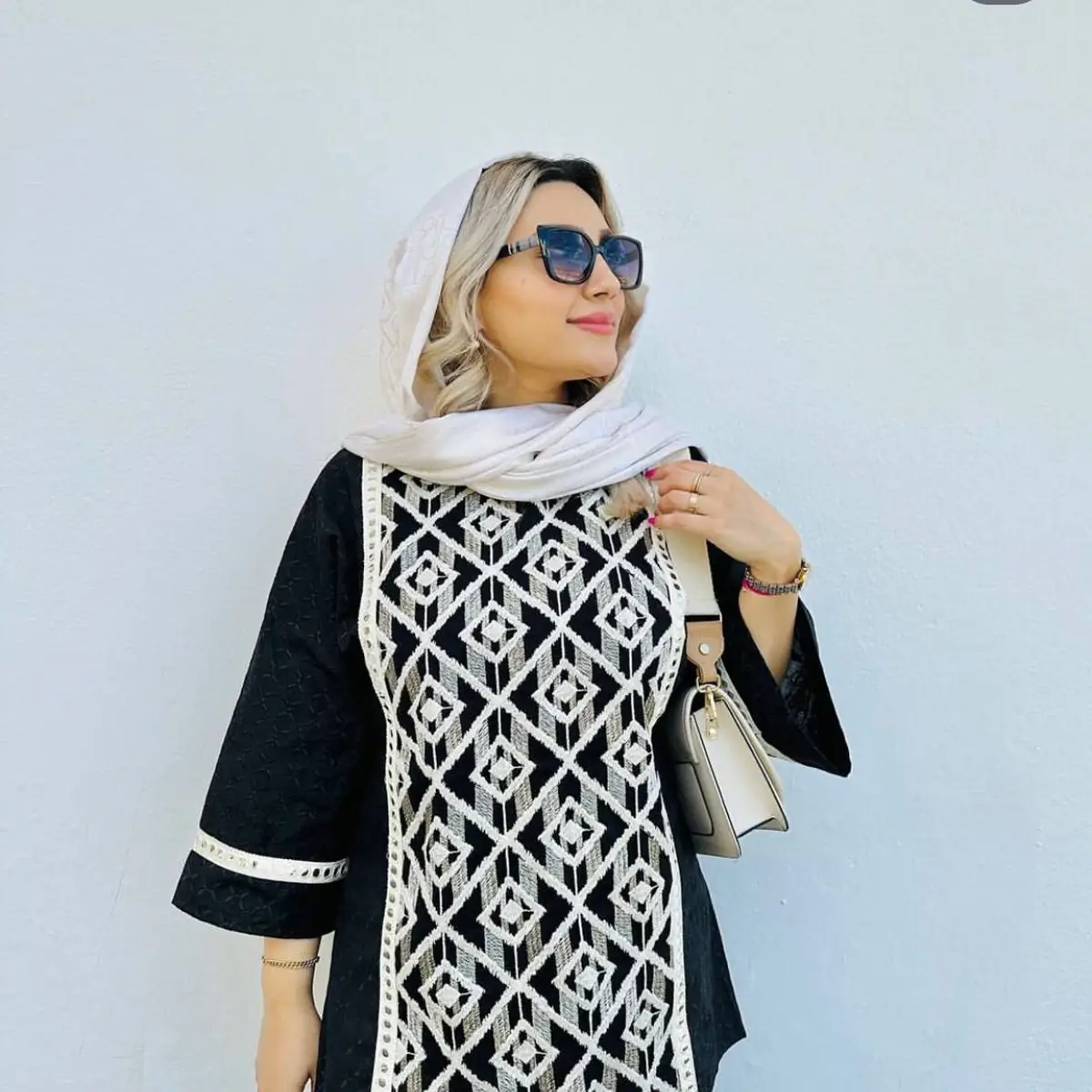 حراج مانتو سنتی 