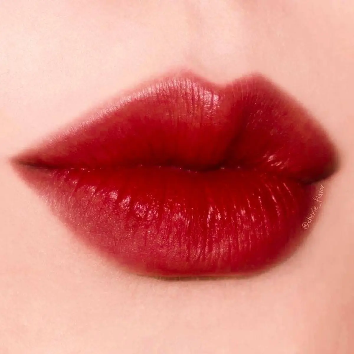 رژلب کره ای قرمز