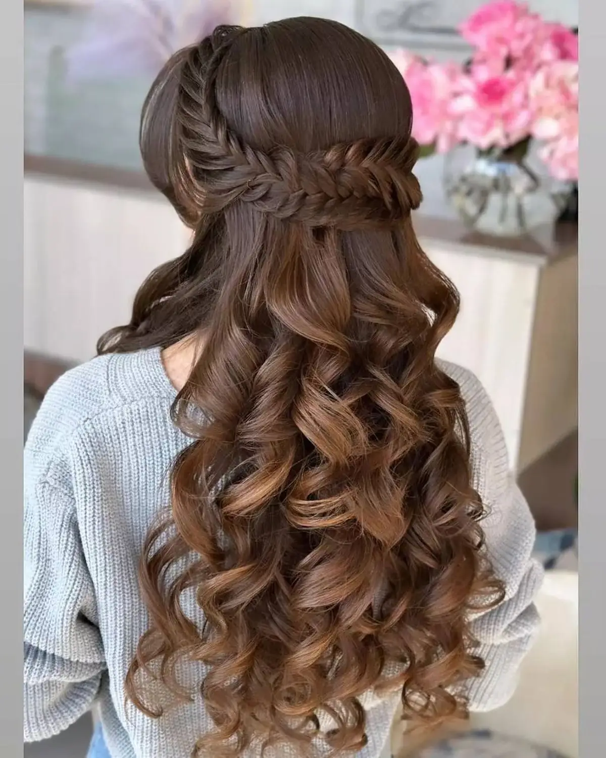 مدل شینیون باز موی متوسط 