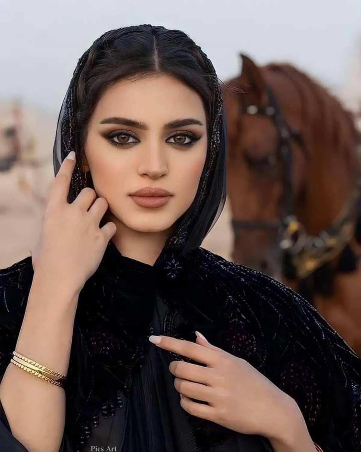 آرایش عربی چشم 