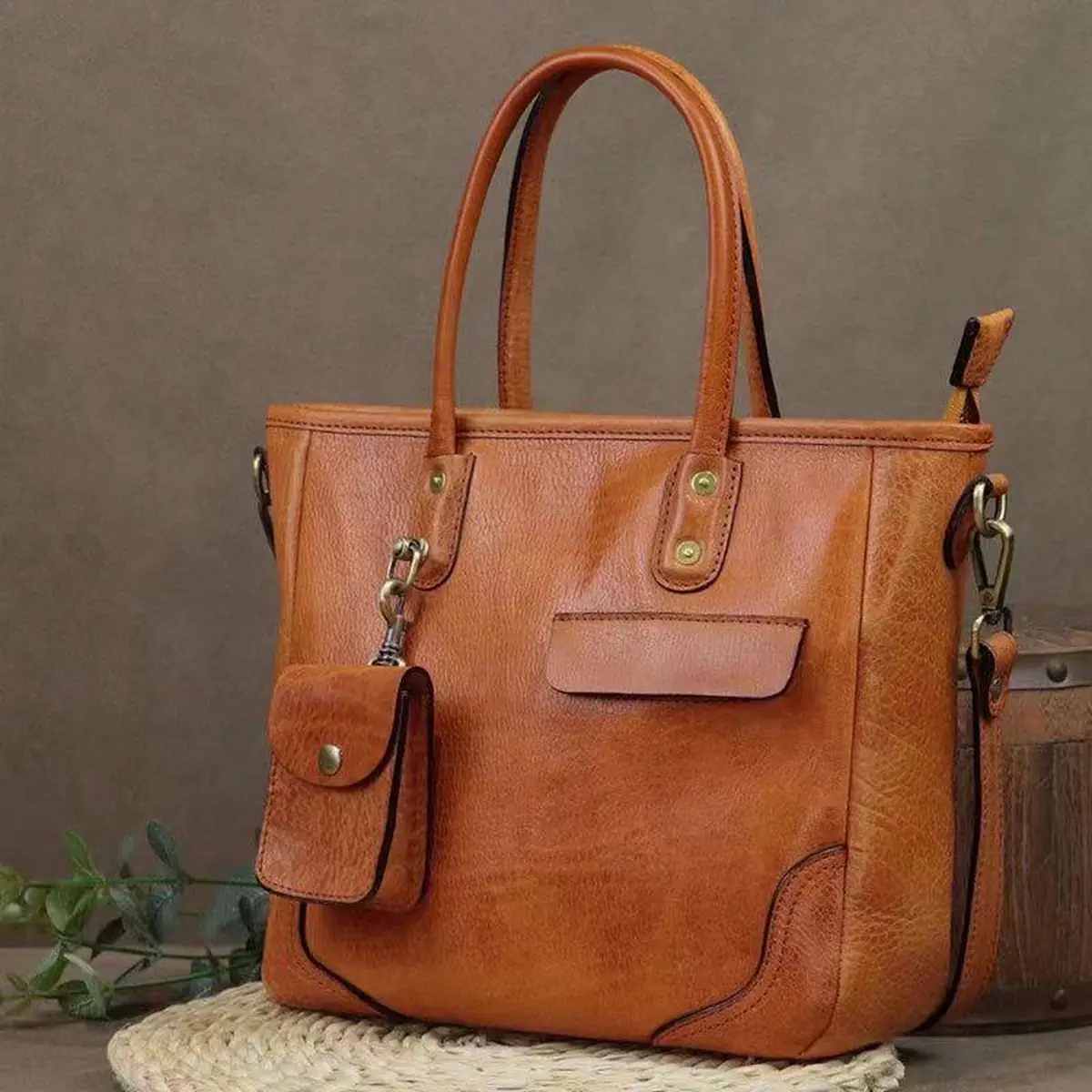 کیف چرم طبیعی زنانه 1403