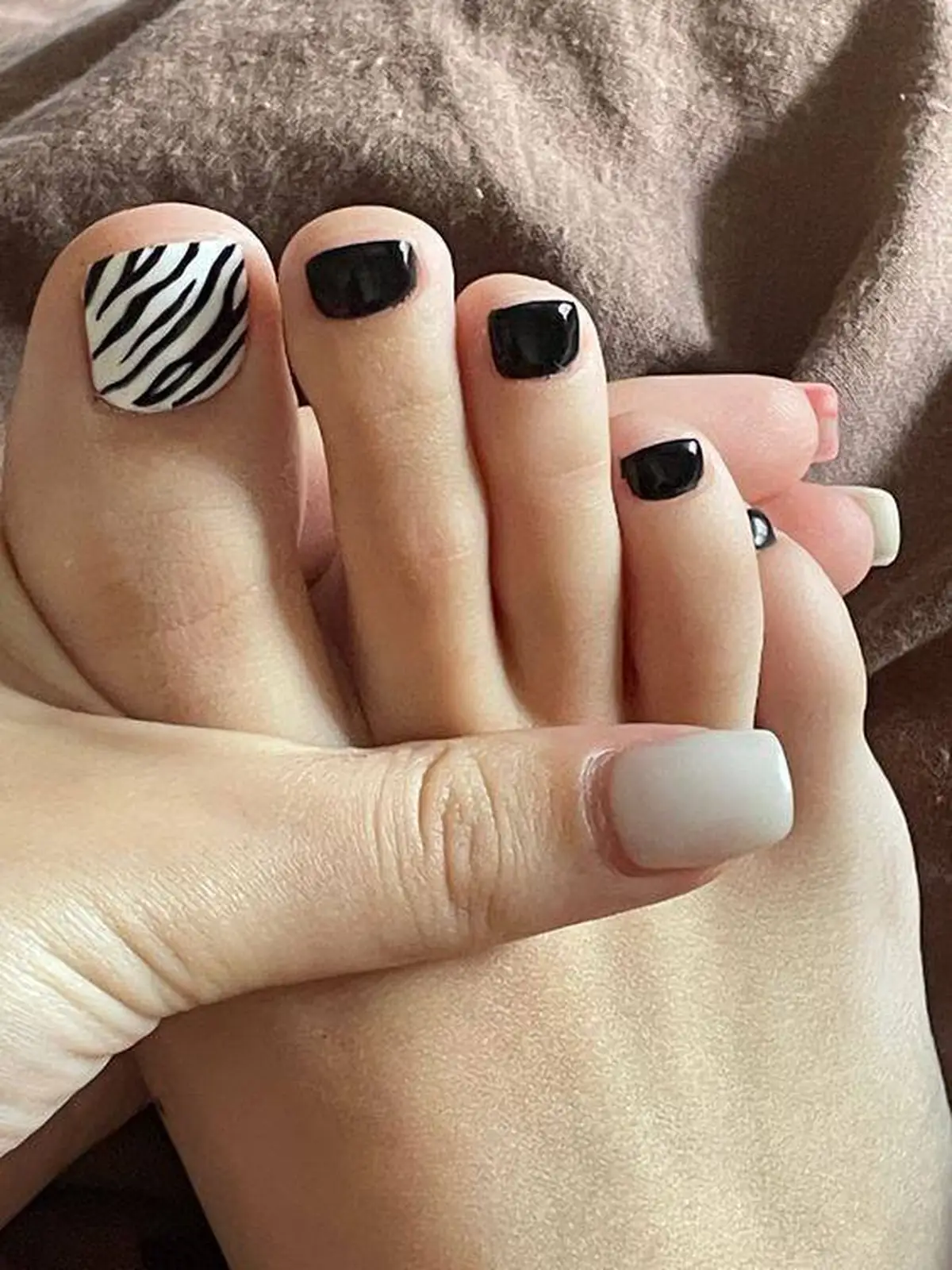 کاشت ناخن لاکچری اینستاگرام دخترانه 