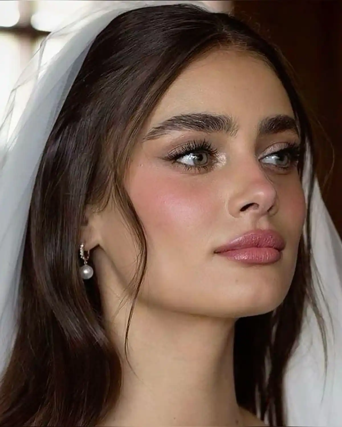 آرایش ملایم دخترانه