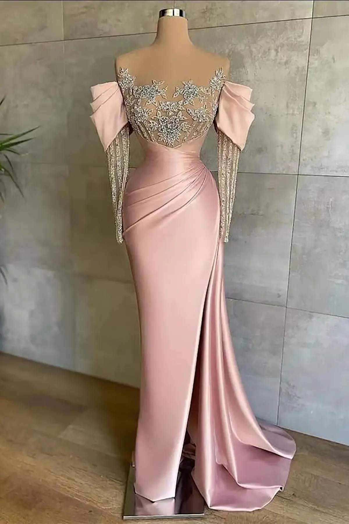 لباس مجلسی زنانه برای عروسی