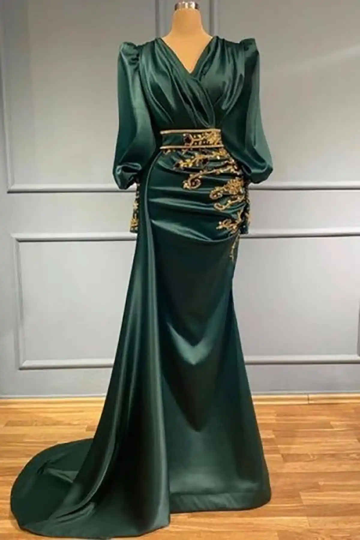 لباس مجلسی سبز کله غازی ساتن