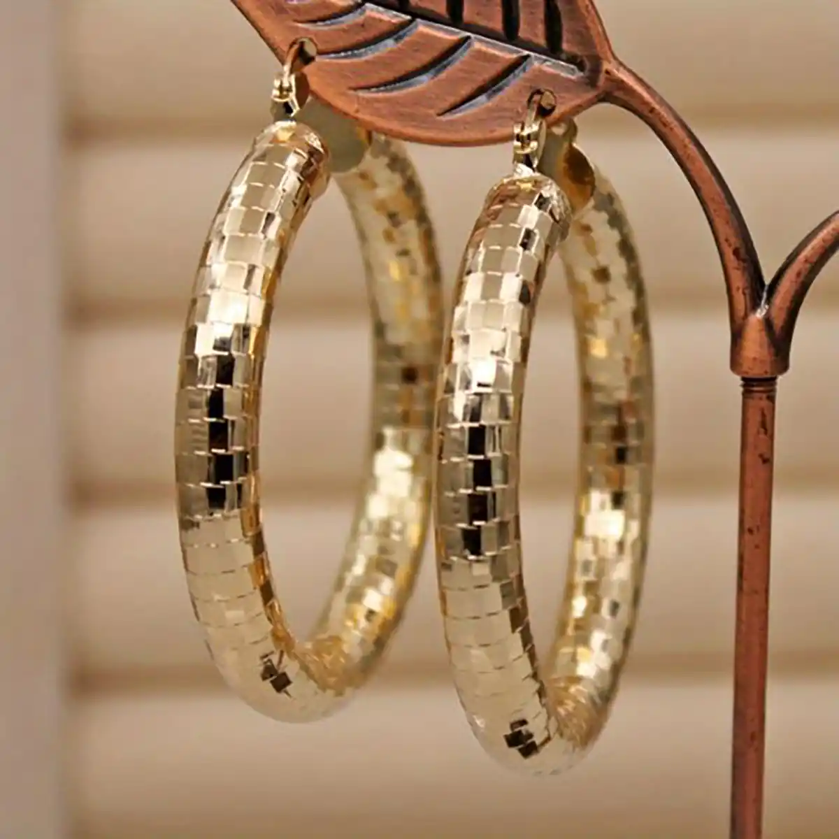 گوشواره میخی