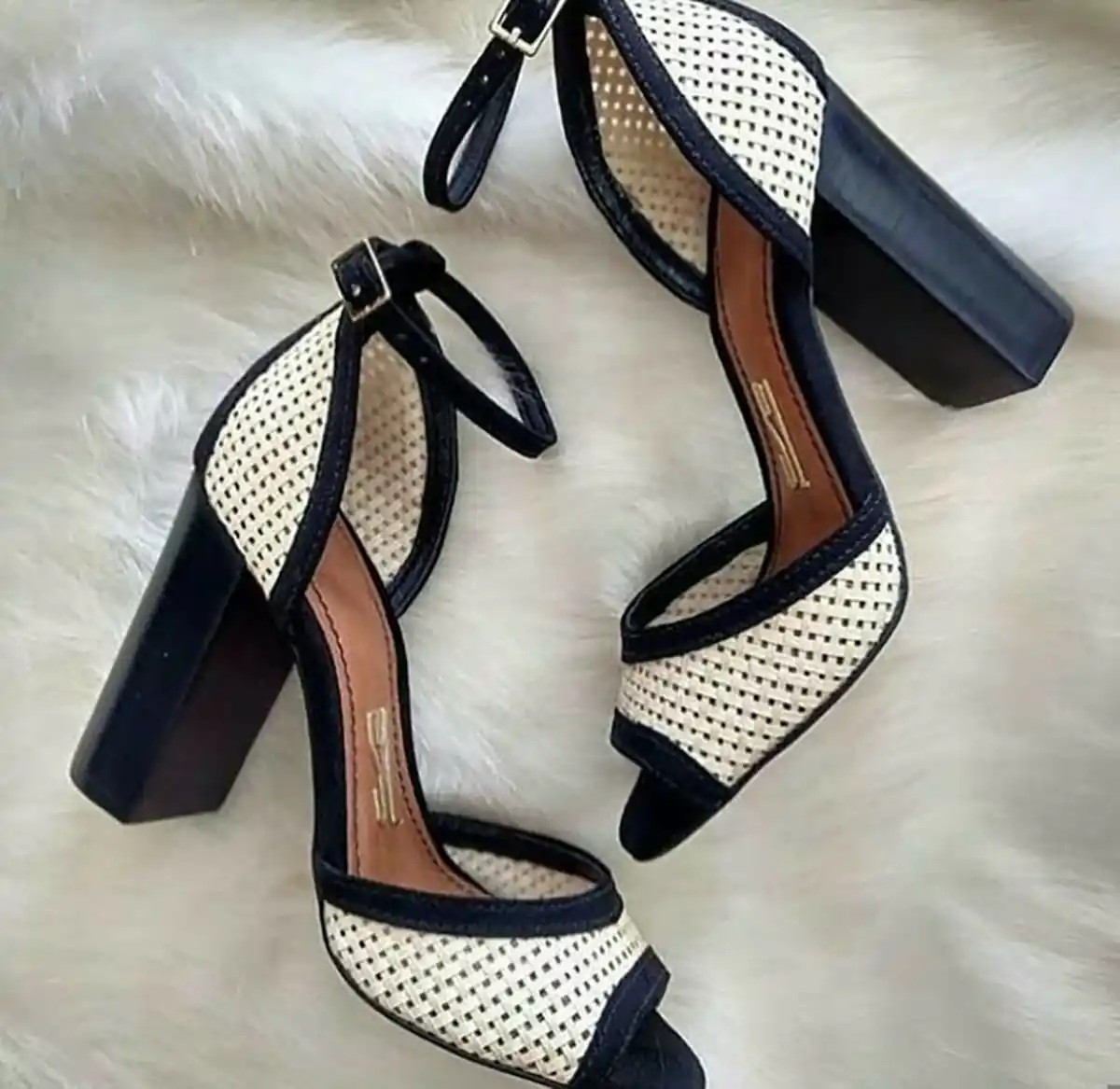 کتونی مشکی دخترانه لژدار 