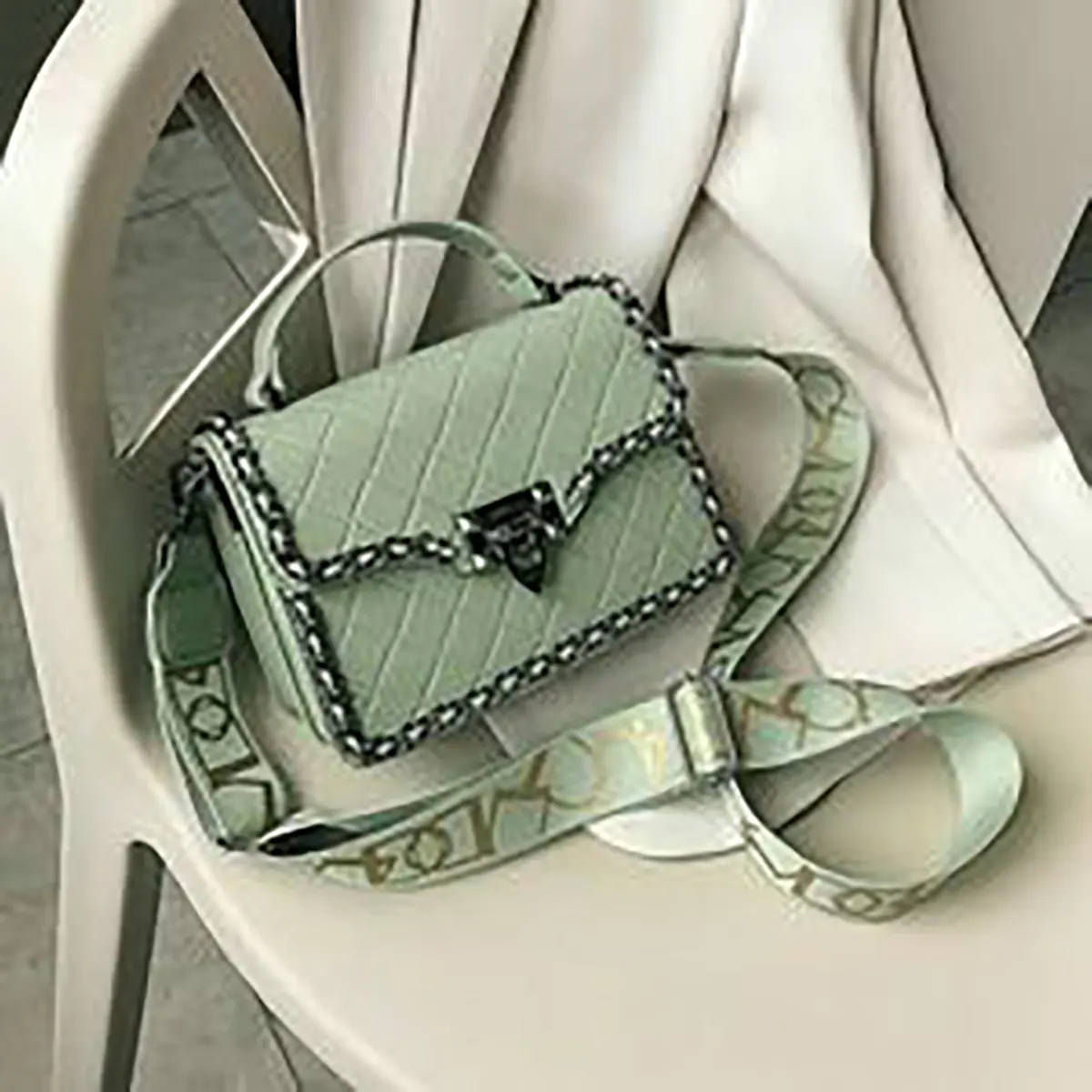 کیف دوشی زنانه
