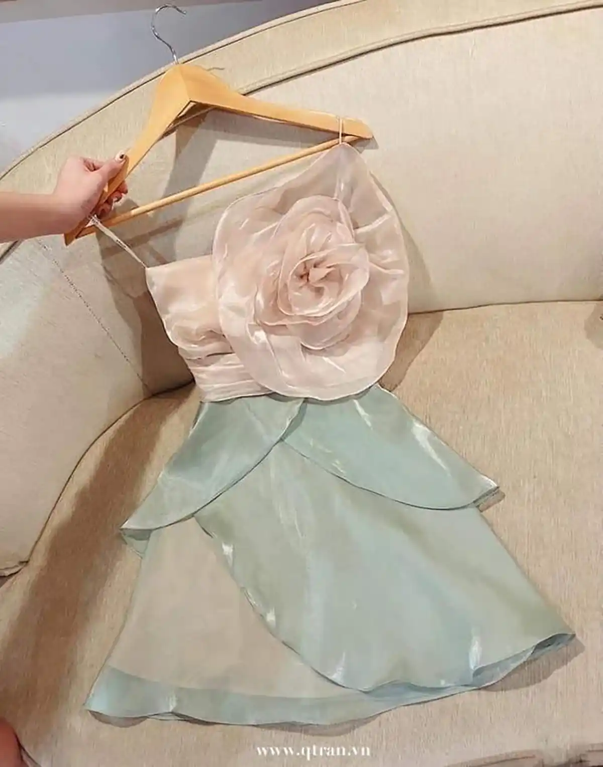 لباس عروسکی مجلسی 