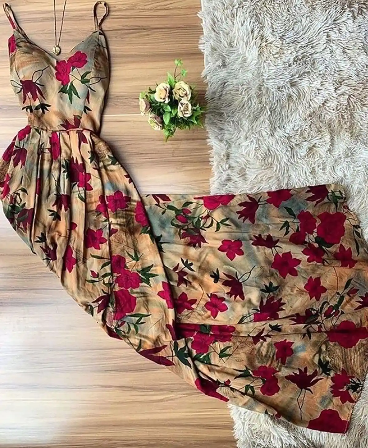 لباس مجلسی زنانه برای عروسی 
