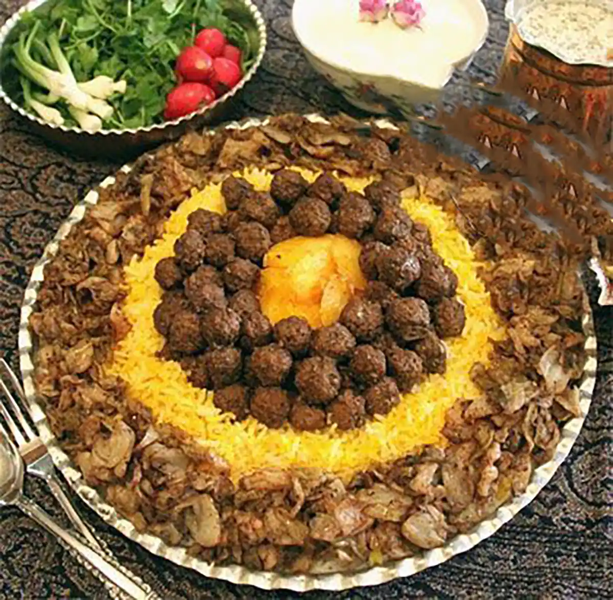 تزیین زرشک پلو با مرغ برای مدرسه 