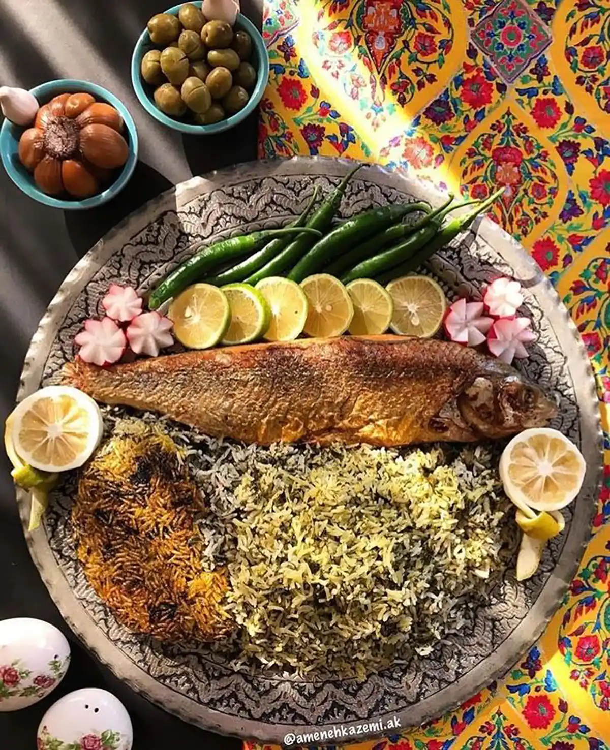 تزیین ماهی کبابی 