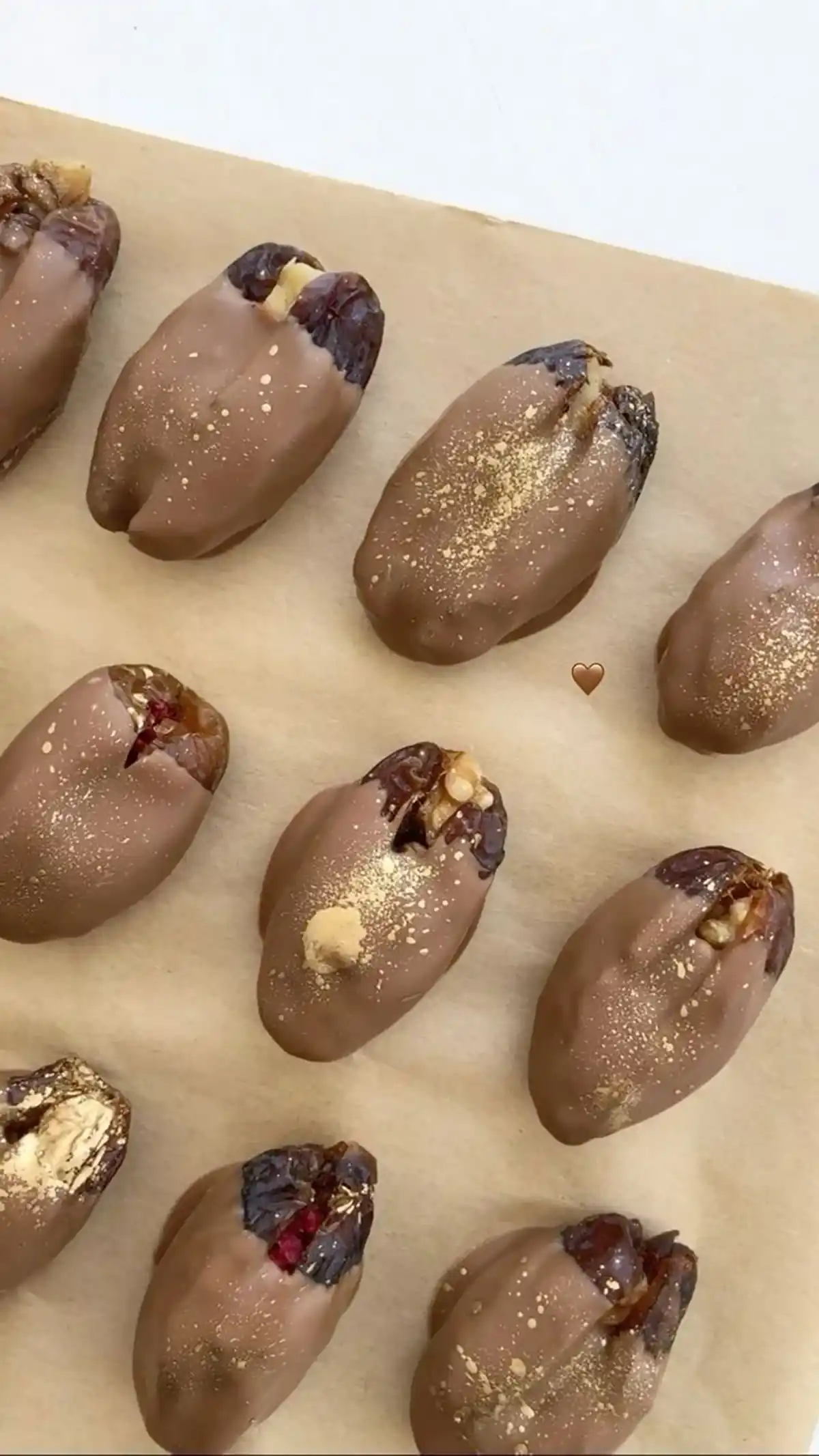 طرز تهیه دسر انار لیوانی 