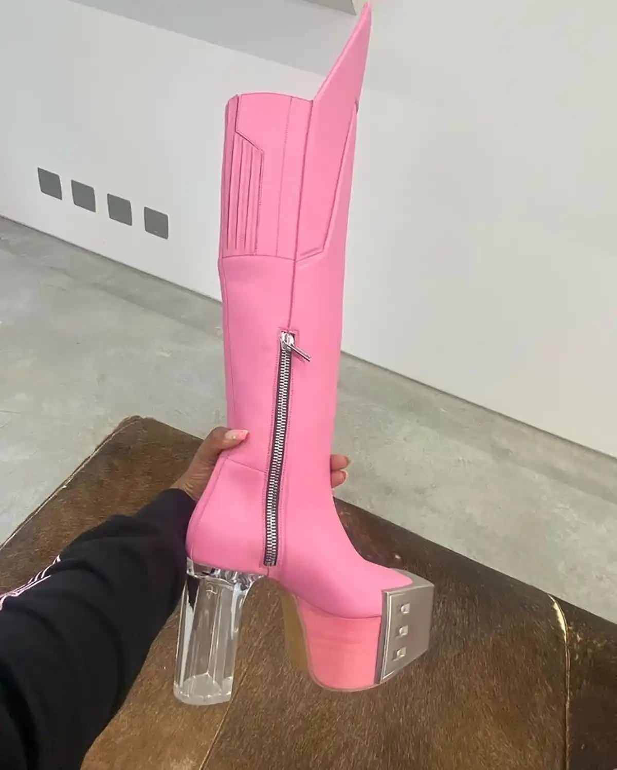 بوت چرم زنانه 