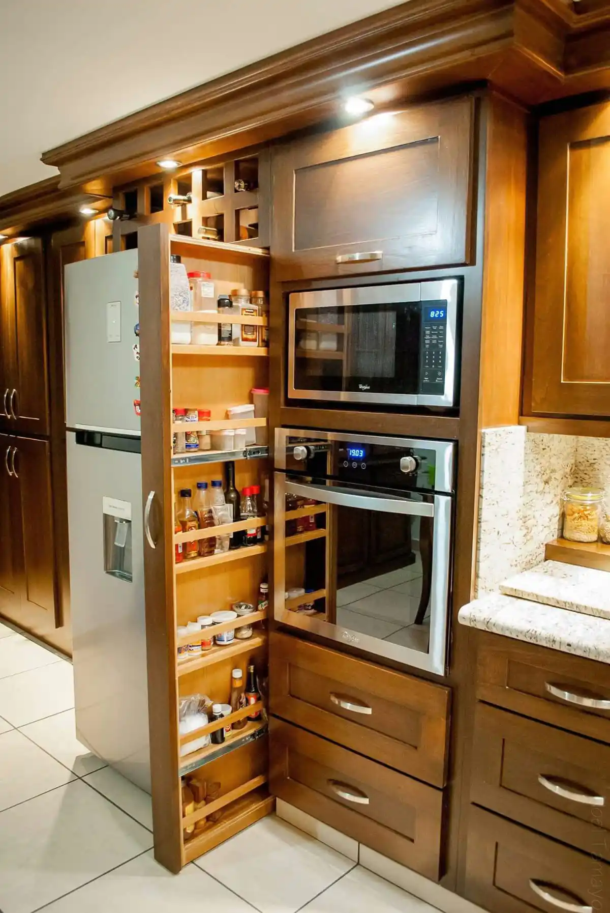 چیدمان کابینت آشپزخانه آشپزخانه مدرن 