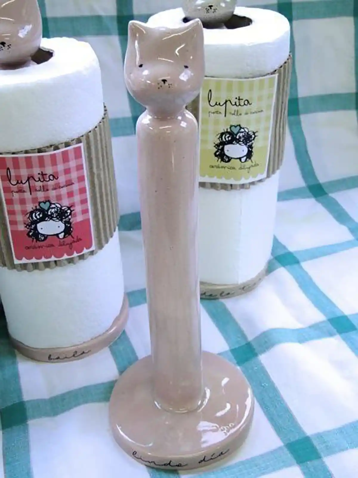 جای دستمال رولی آشپزخانه