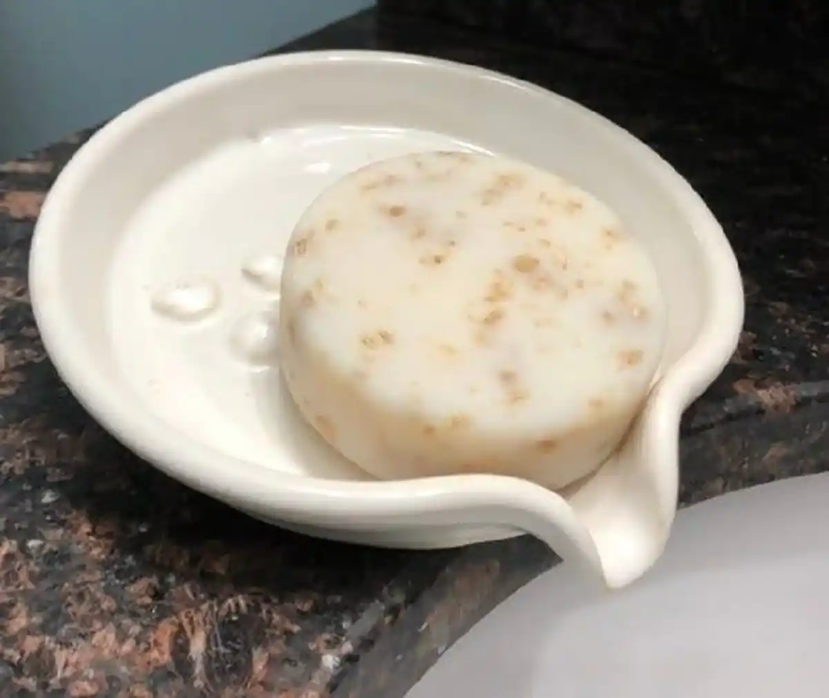 بالش مسافرتی 