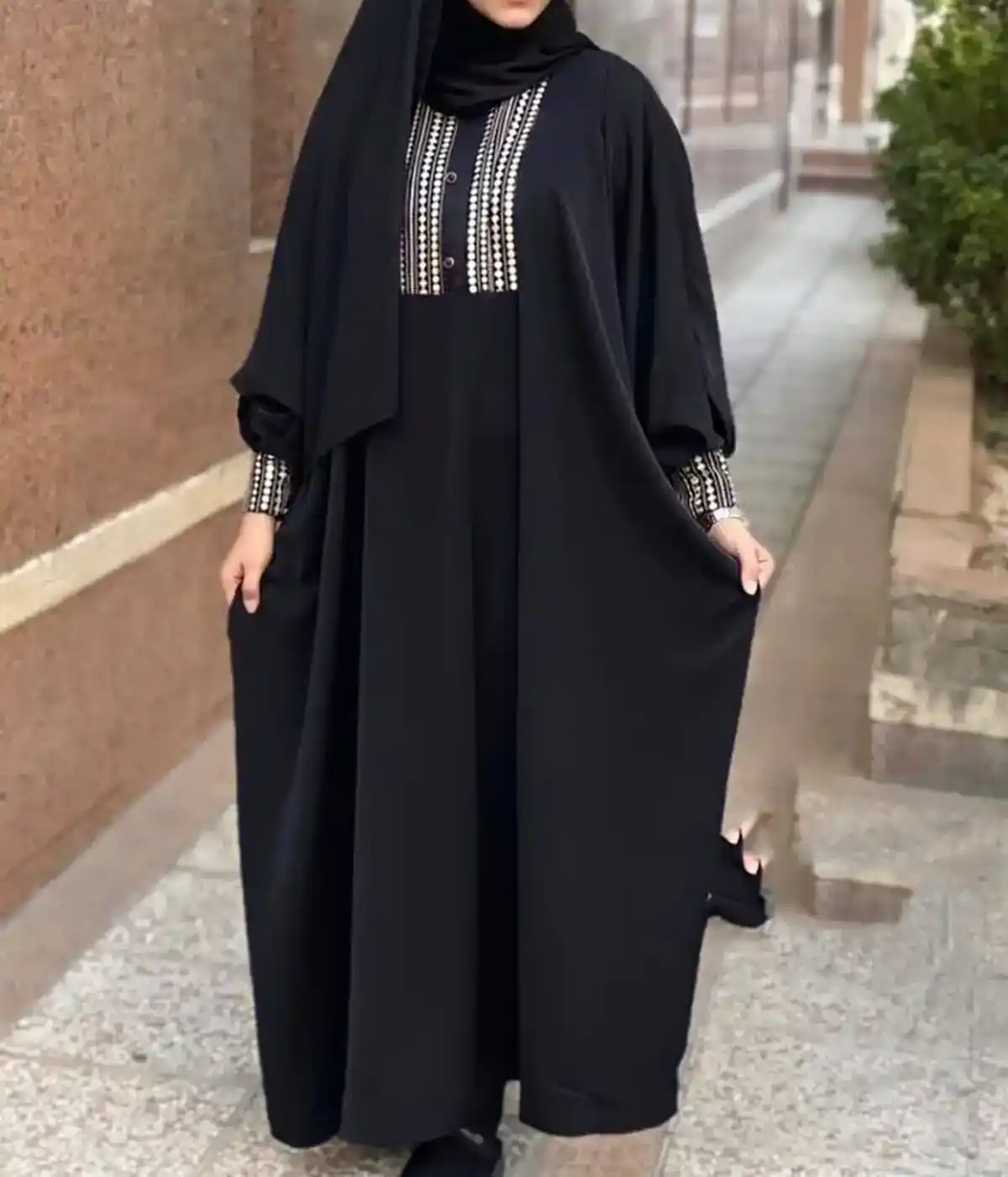 مدل مانتو عبایی جلو بسته