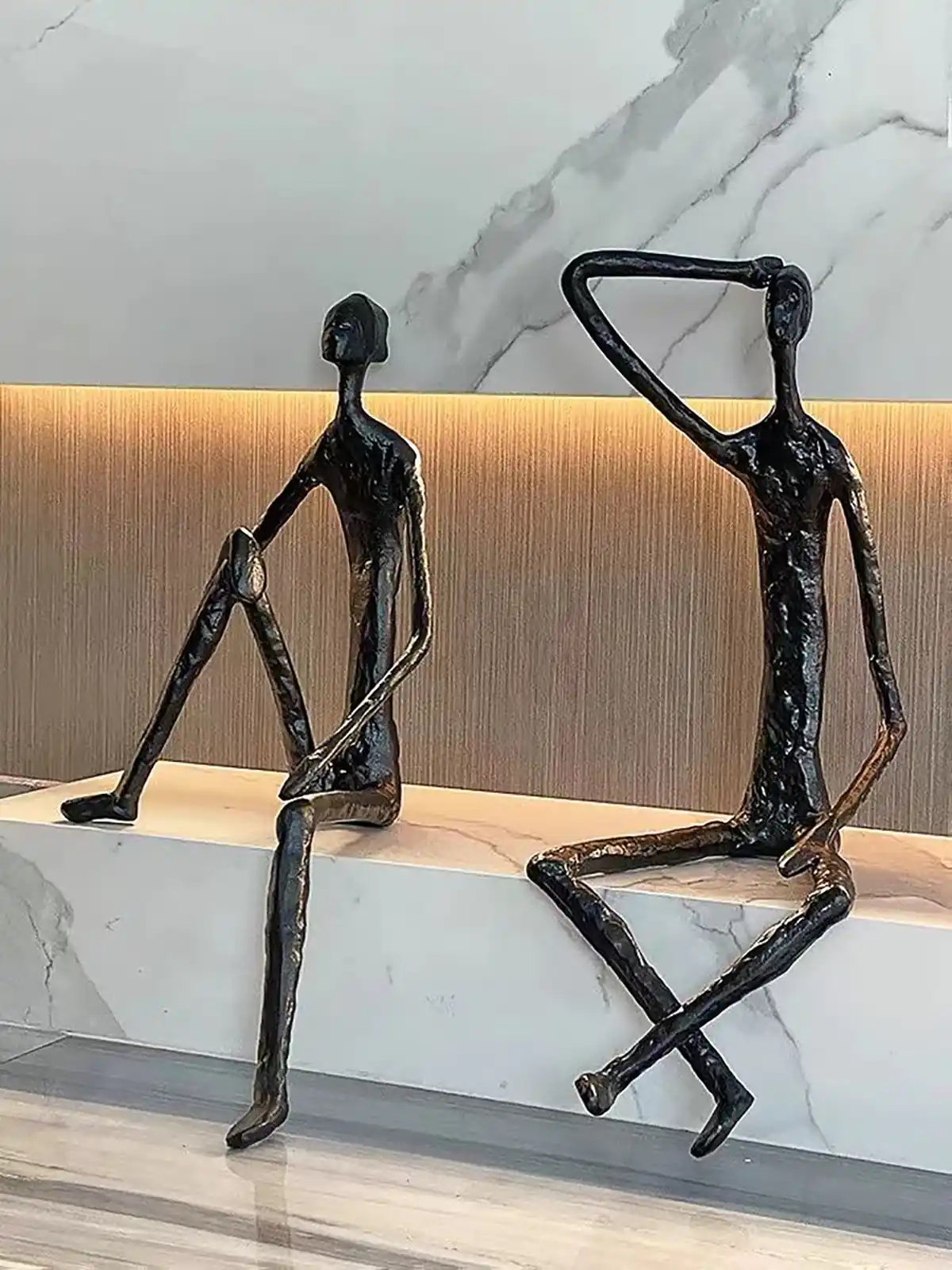 مجسمه فلزی مینیمال
