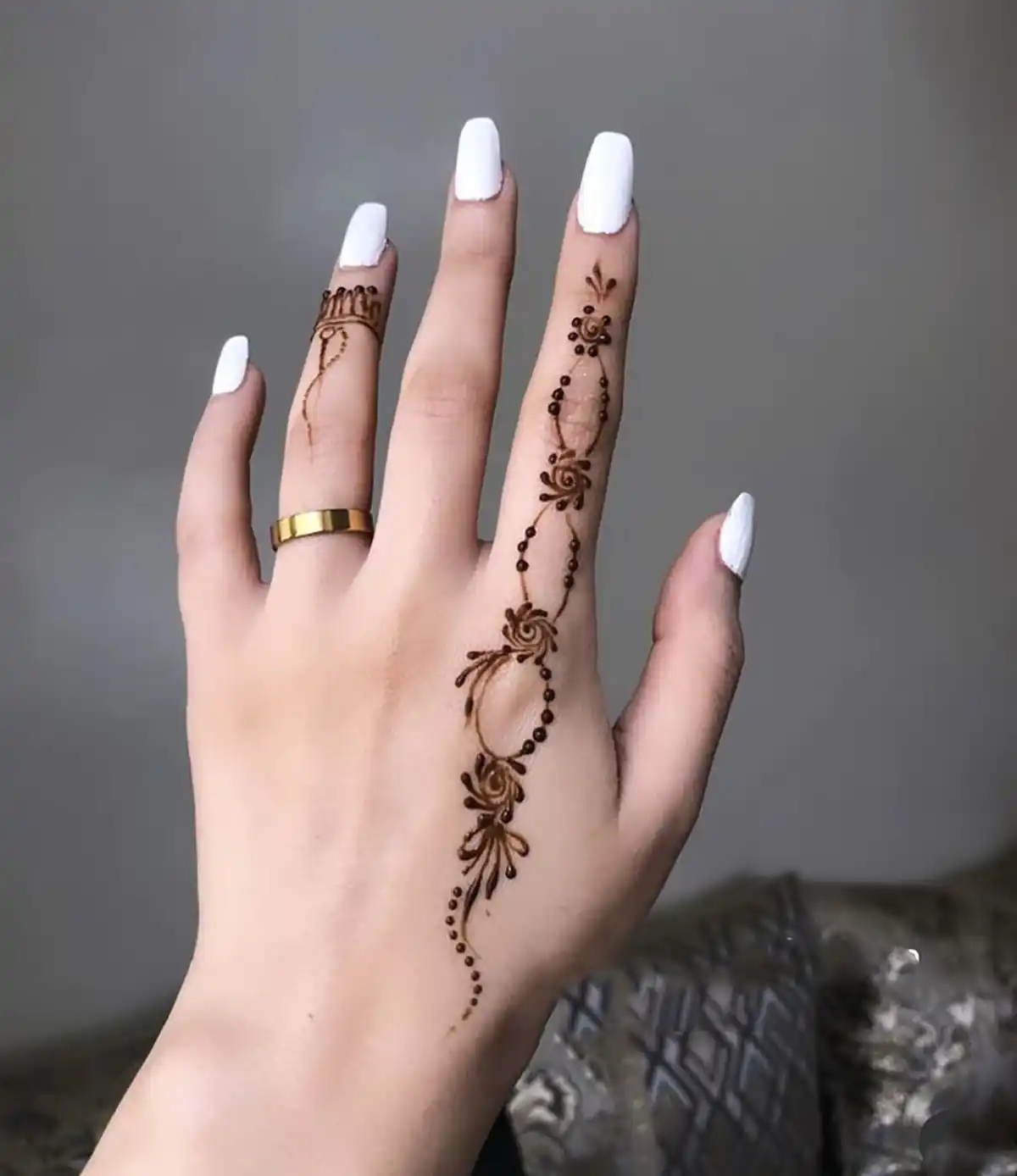نقش حنا ساده دخترانه 