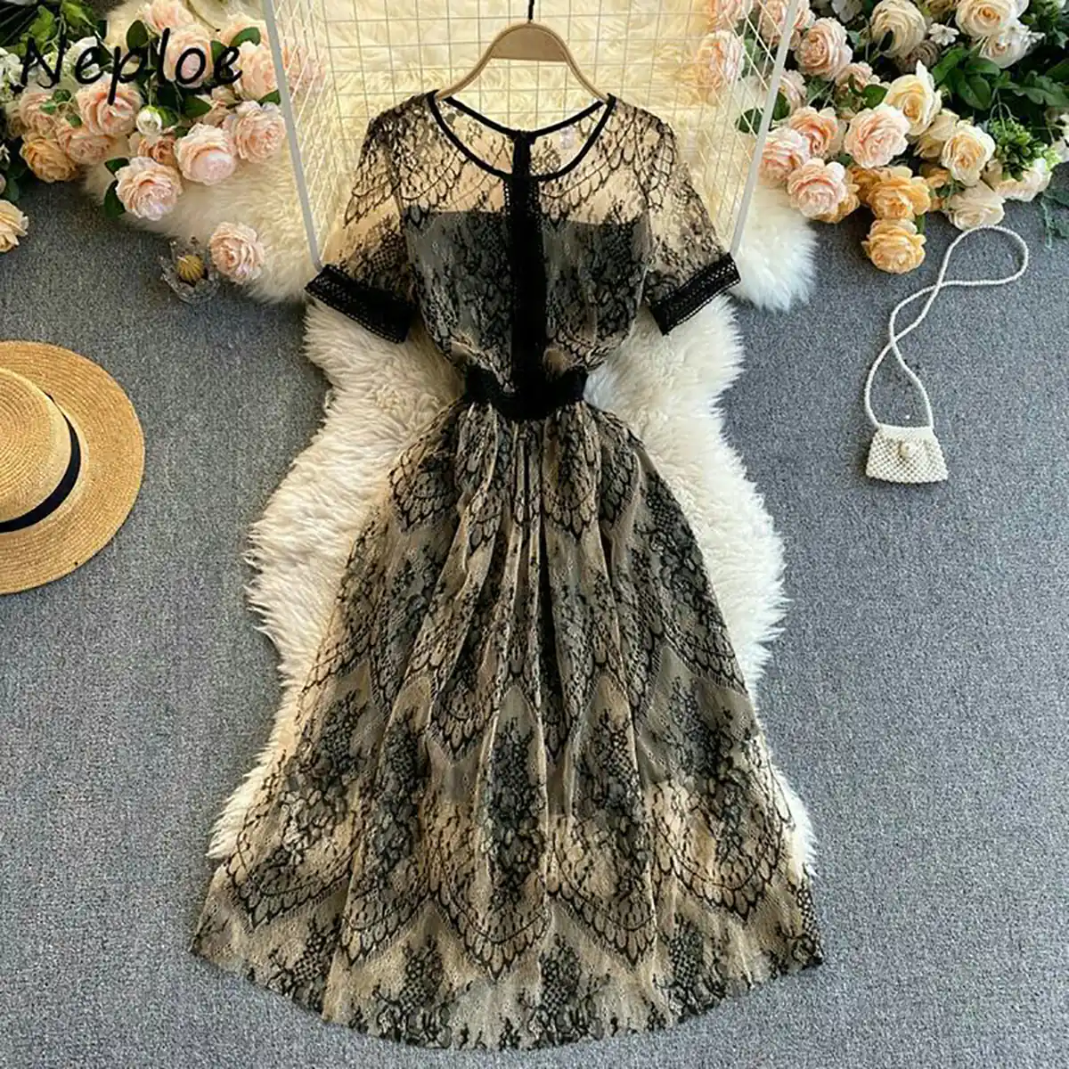 لباس چین دار عروسکی 
