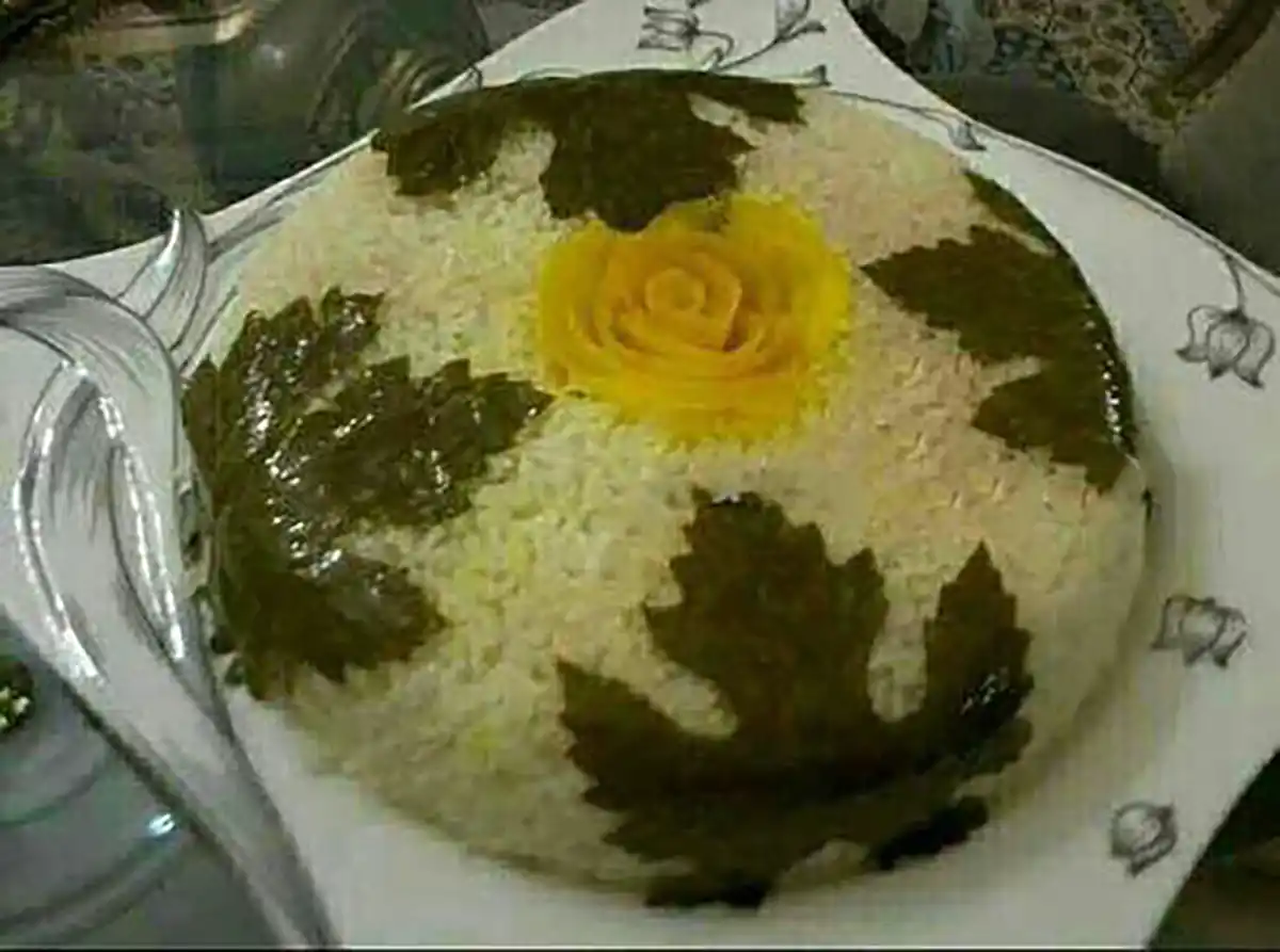 ته دیگ با آرد 