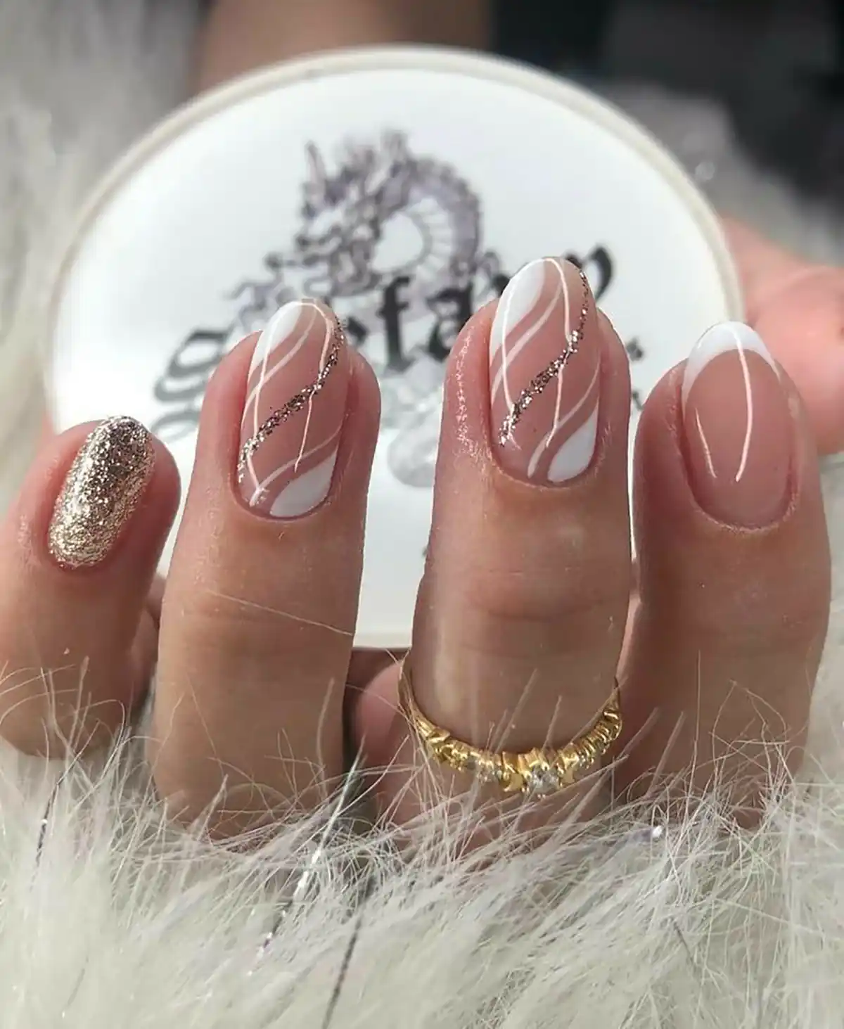 مدل ناخن فرنچ اکلیلی طرح ناخن فرنچ