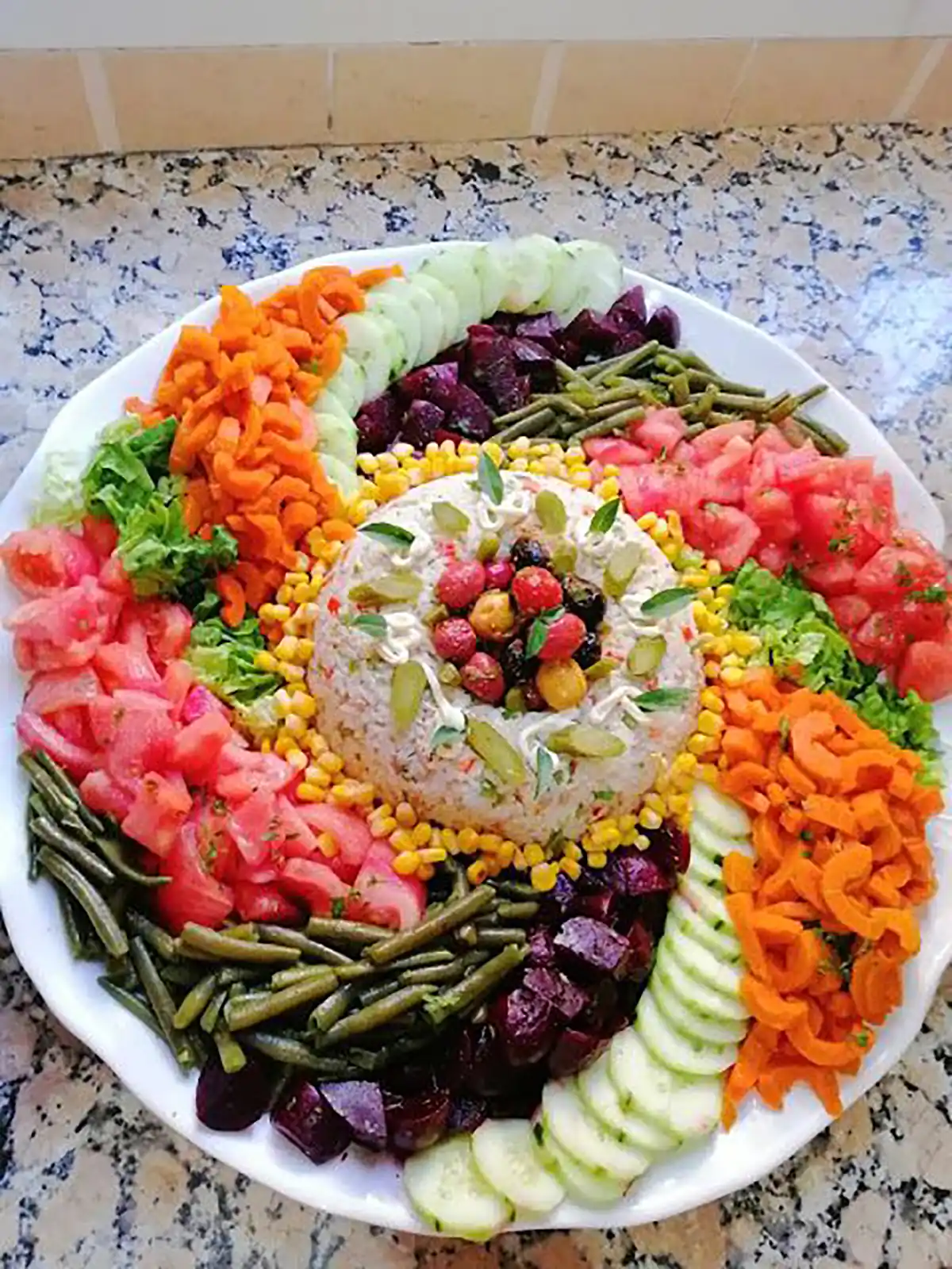 میز مزه ساده و شیک 