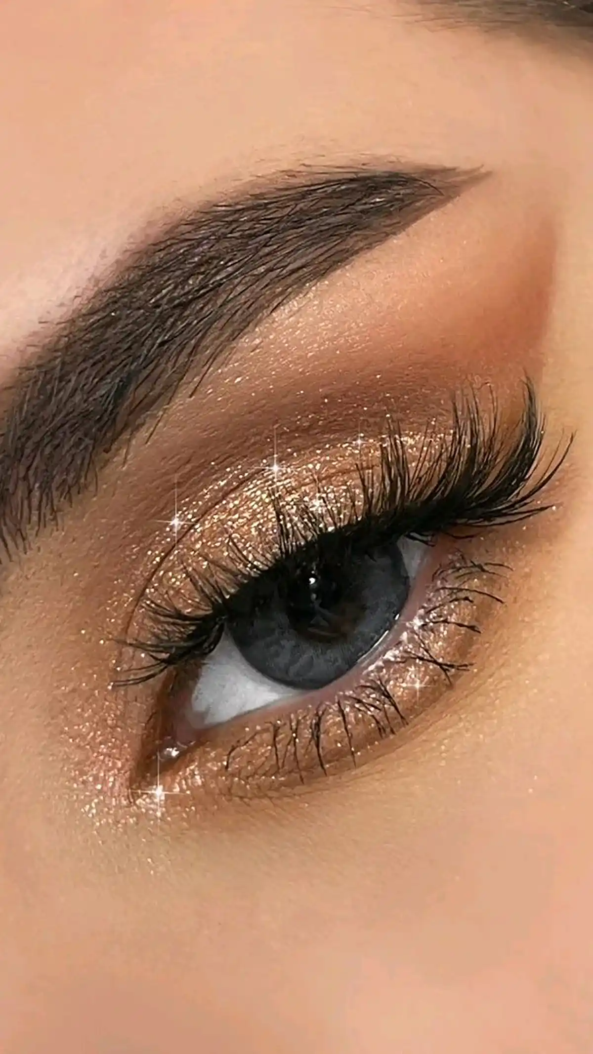 مدل سایه چشم ساده و شیک 