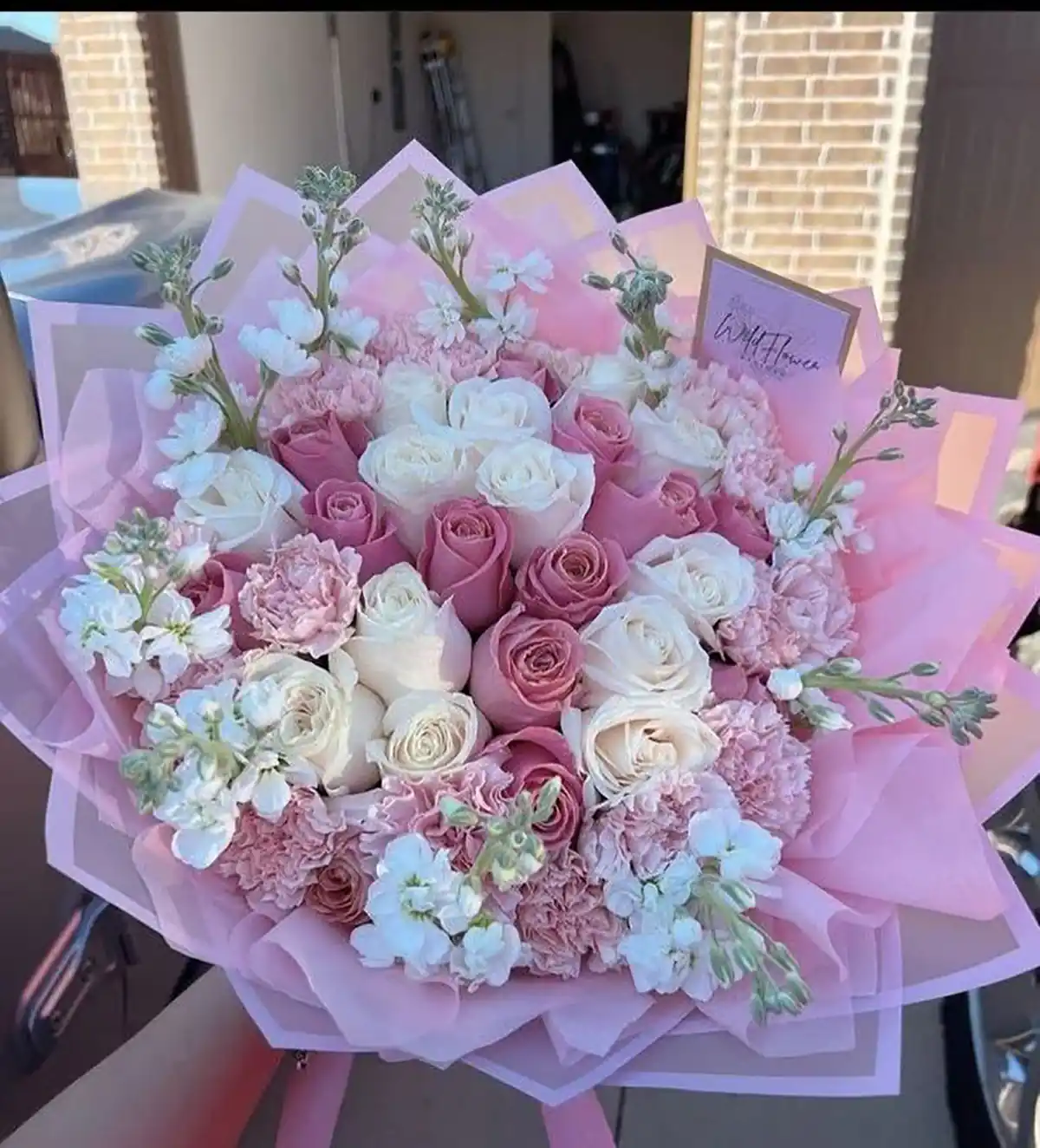 دسته گل هدیه لاکچری