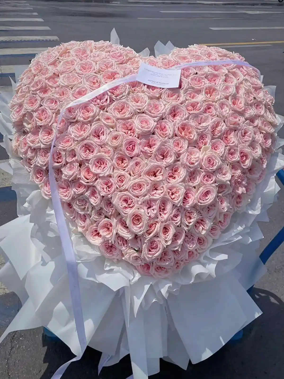 دسته گل کوچک و شیک 