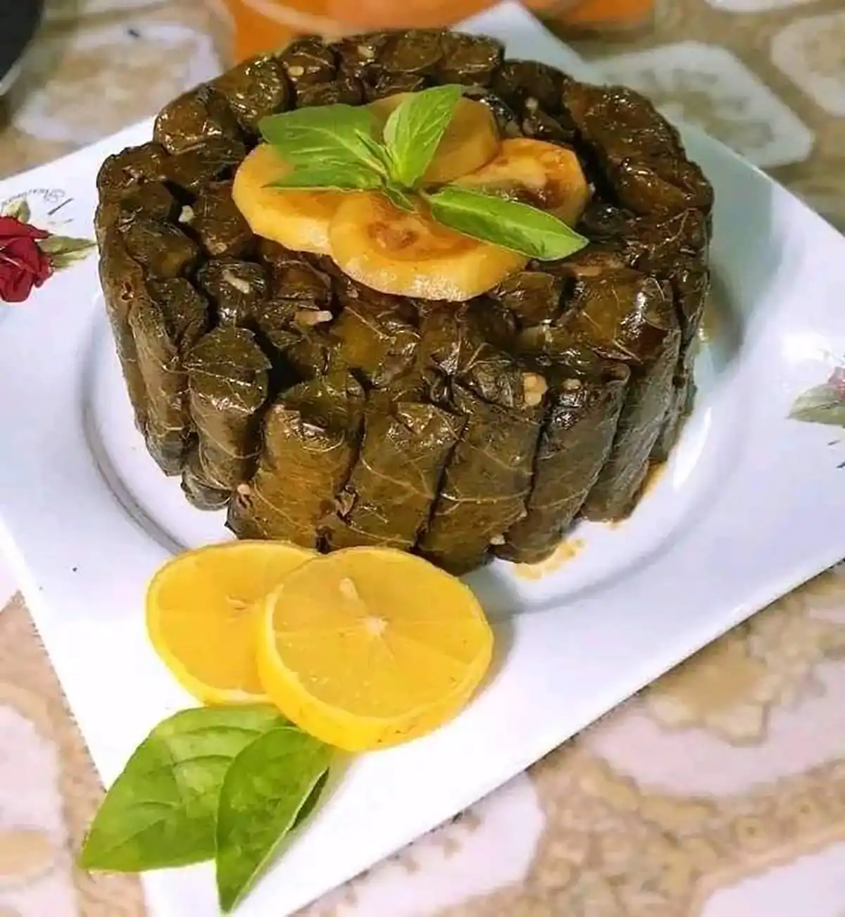 تزیین دلمه برگ مو با زرشک طرز تهیه دلمه برگ مو برای 4 نفر سبزی دلمه برگ مو دلمه برگ مو با سرکه و شکر دلمه برگ مو برای 10 نفر
