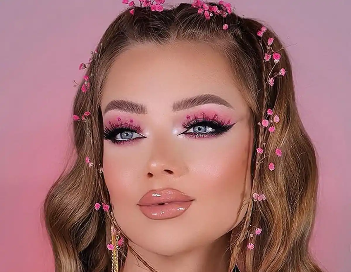 آرایش دخترانه ساده و شیک برای عروسی میکاپ دخترانه برای عروسی ارایش صورت خیلی ساده و شیک ارایش ساده آموزش آرایش صورت در خانه اموزش میکاپ دخترانه برای عروسی 