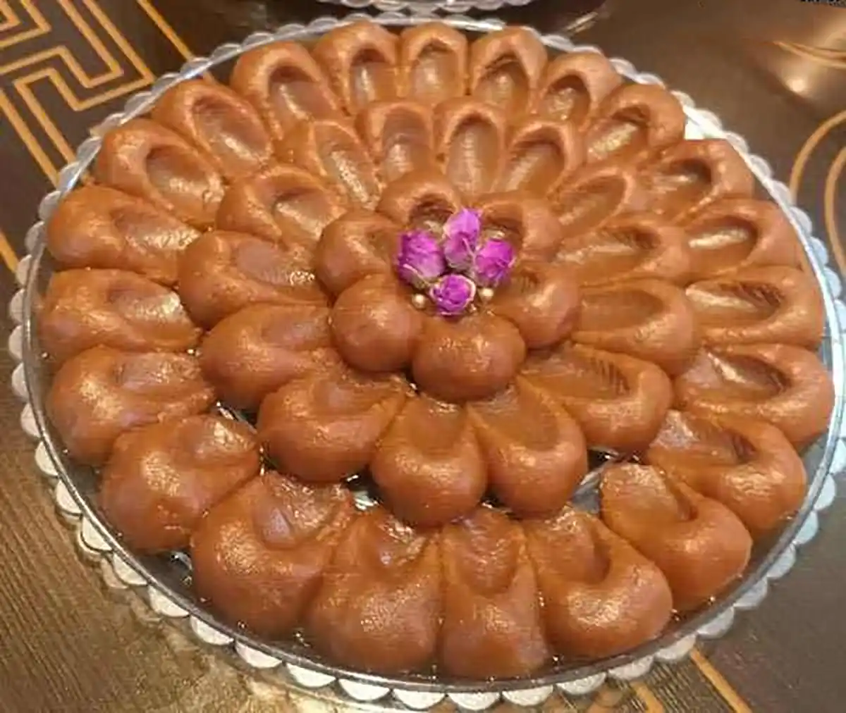 تزیین حلوا برای مراسم ختم تزیین حلوای مجلسی 2022 تزیین حلوا تک نفره تزیین حلوا ساده تزیین حلوا با چنگال تزیین حلوا با پودر نارگیل