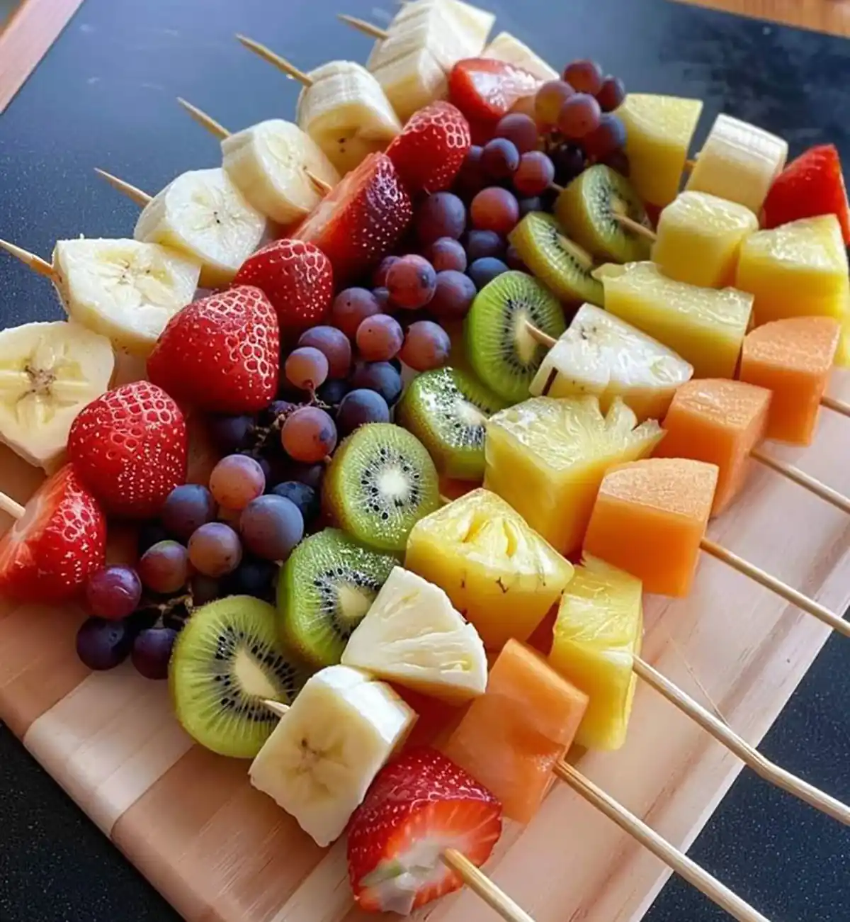 تزیین میوه برای مهمانی رسمی تزیین میوه برای مهمانی ساده تزیین سینی میوه تزیین میوه سالم تزیین میوه برای تولد تزیین میوه خرد شده